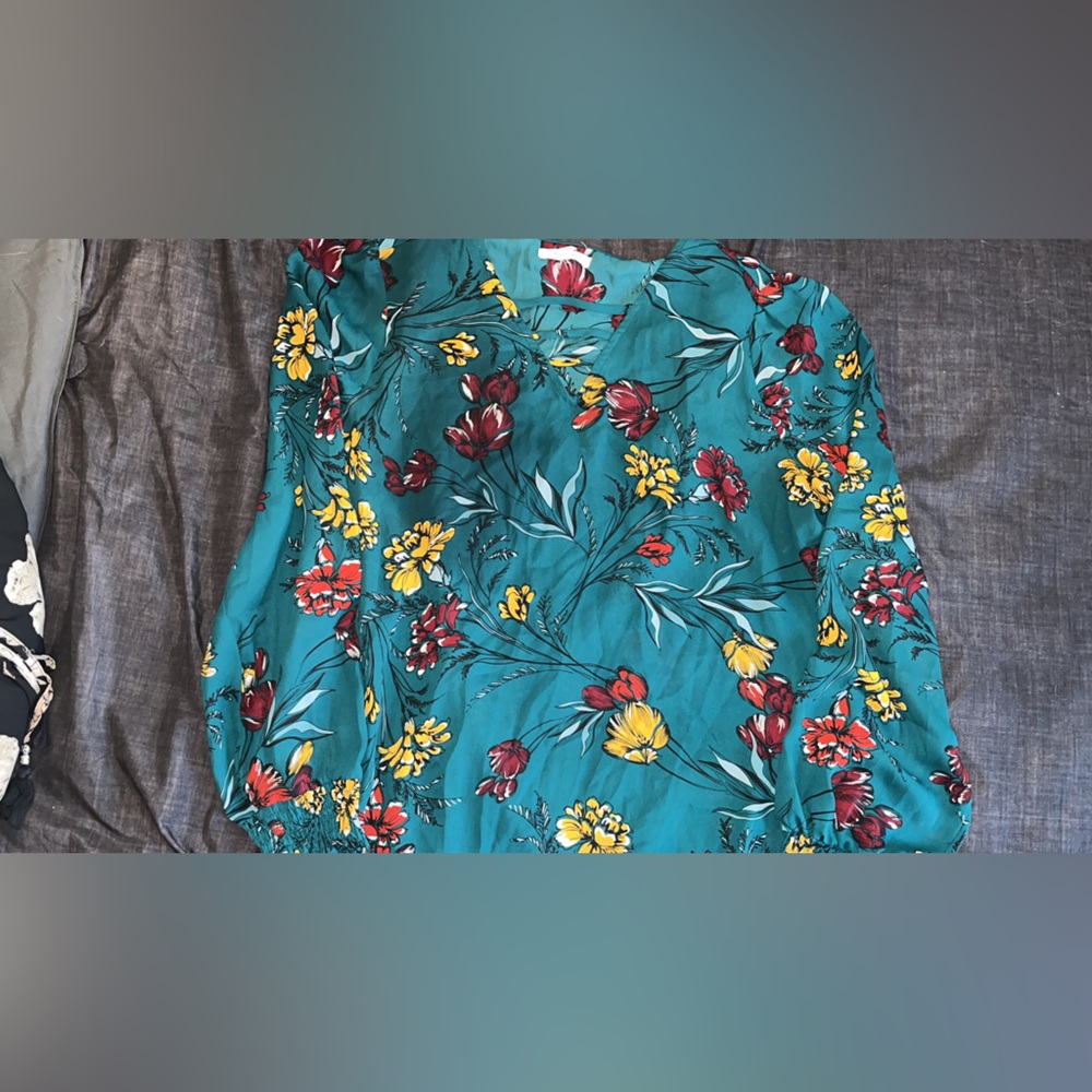 Maurices shirt